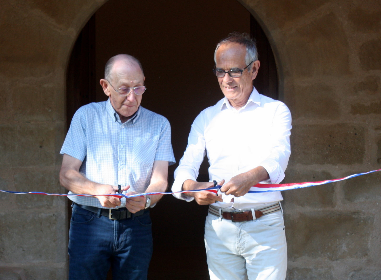 Cérémonie d'inauguration - Coupe du ruban officiel