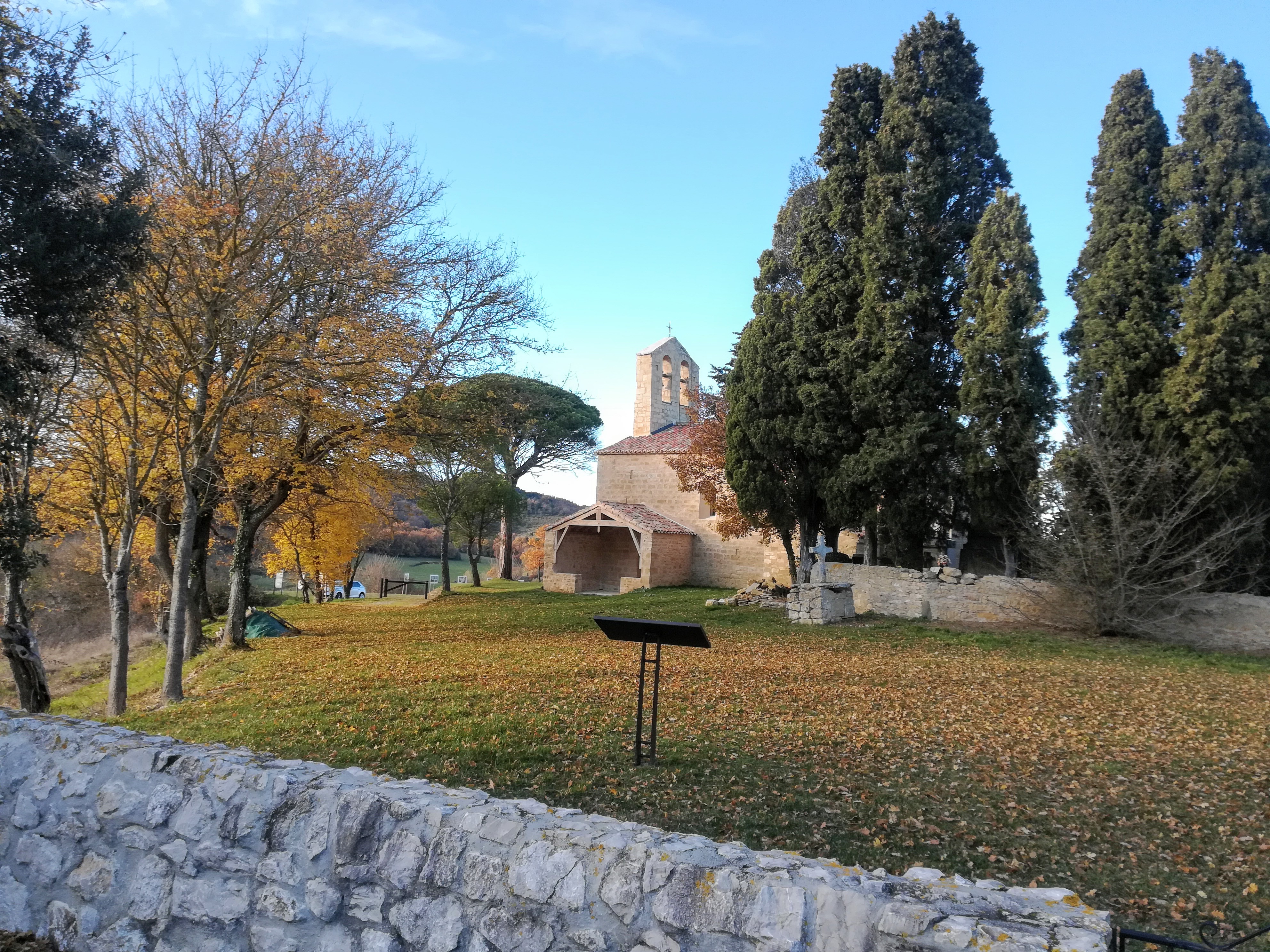 Porche d'entrée de la chapelle